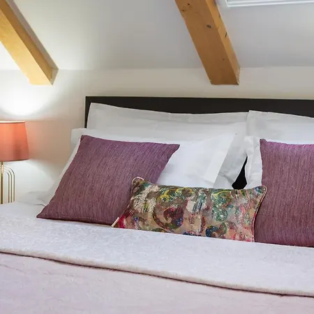 Lägenhet Romantic Luxury Rooms