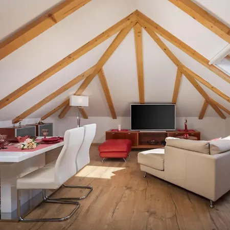 Romantic Attic Apartman Split