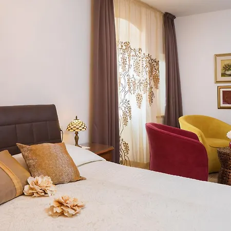 아파트 Romantic Luxury