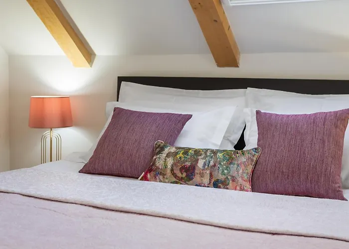 Lejlighed Romantic Attic