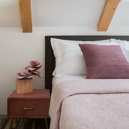 Romantic Attic Apartment Split